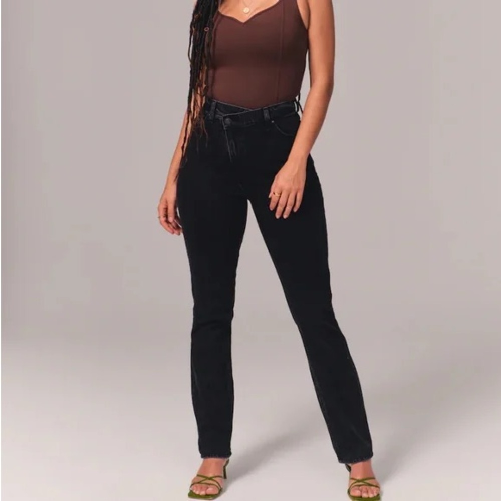 Abercrombie & Fitch 90's Slim Straight Ultra High Rise Criss Cross Black 20 Long